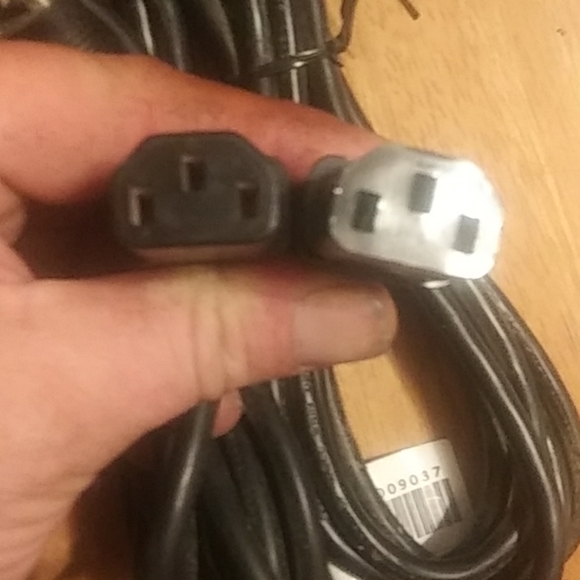 Power cords - Picture 2 of 2